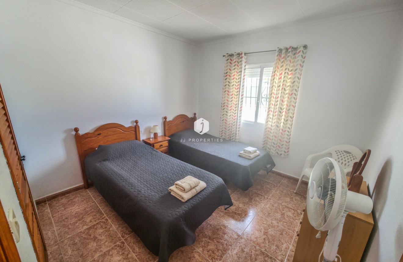 Z drugiej ręki - Villa -
Torrevieja - Costa Blanca