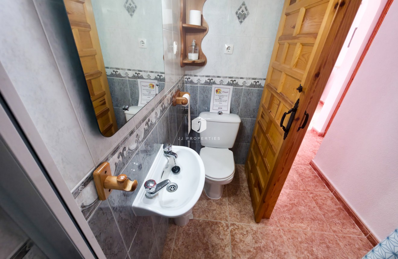 Z drugiej ręki - Villa -
Torrevieja - Costa Blanca