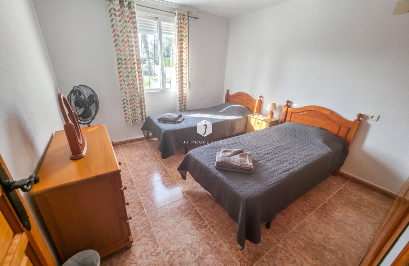 Z drugiej ręki - Villa -
Torrevieja - Costa Blanca