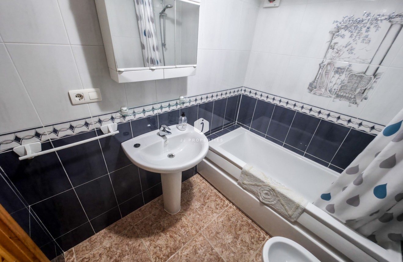 Z drugiej ręki - Villa -
Torrevieja - Costa Blanca