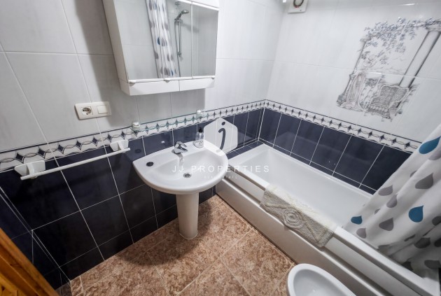 Z drugiej ręki - Villa -
Torrevieja - Costa Blanca