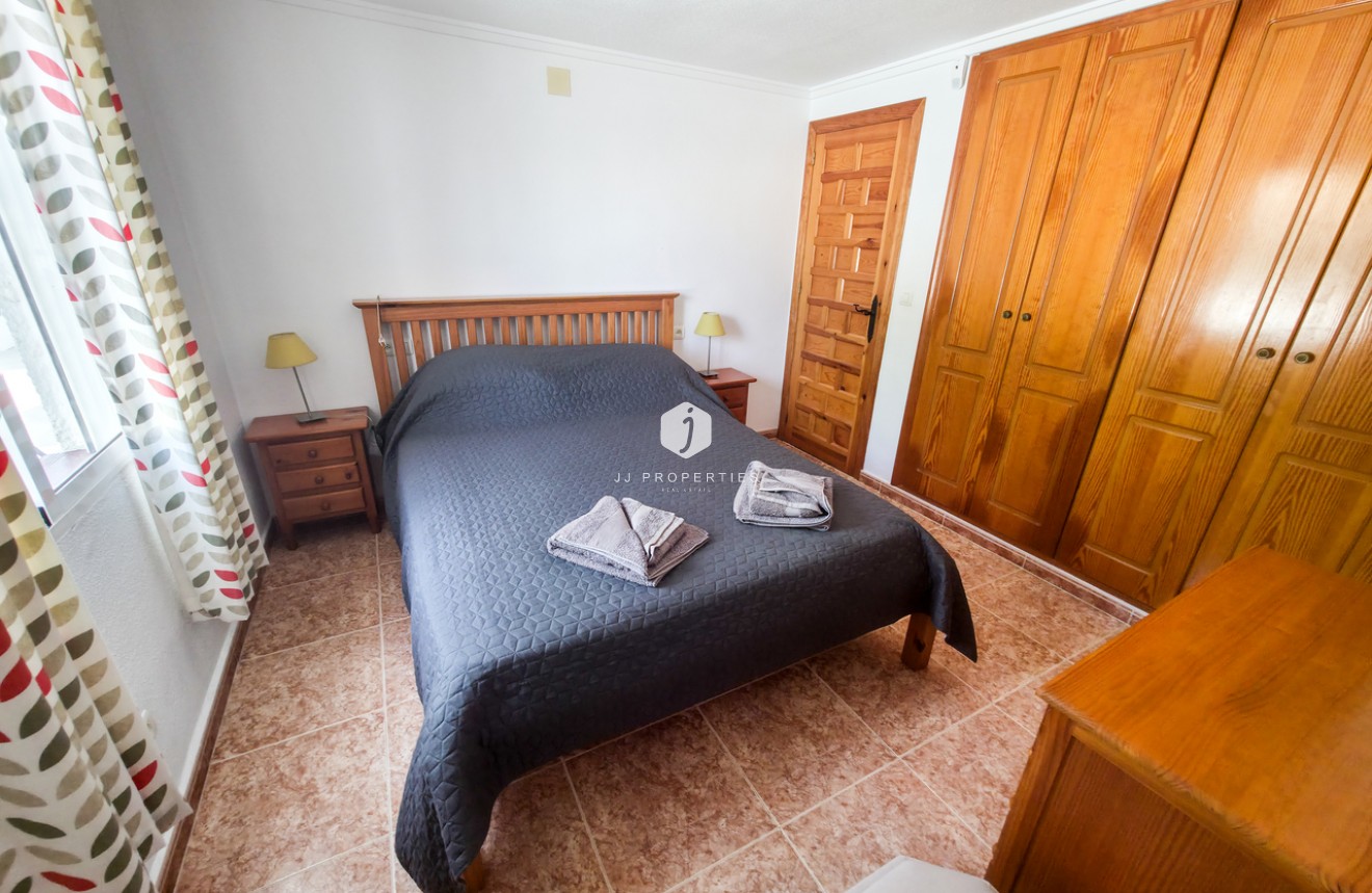 Z drugiej ręki - Villa -
Torrevieja - Costa Blanca