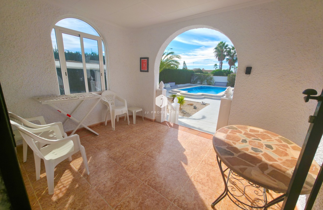 Z drugiej ręki - Villa -
Torrevieja - Costa Blanca