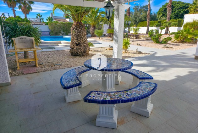 Z drugiej ręki - Villa -
Torrevieja - Costa Blanca