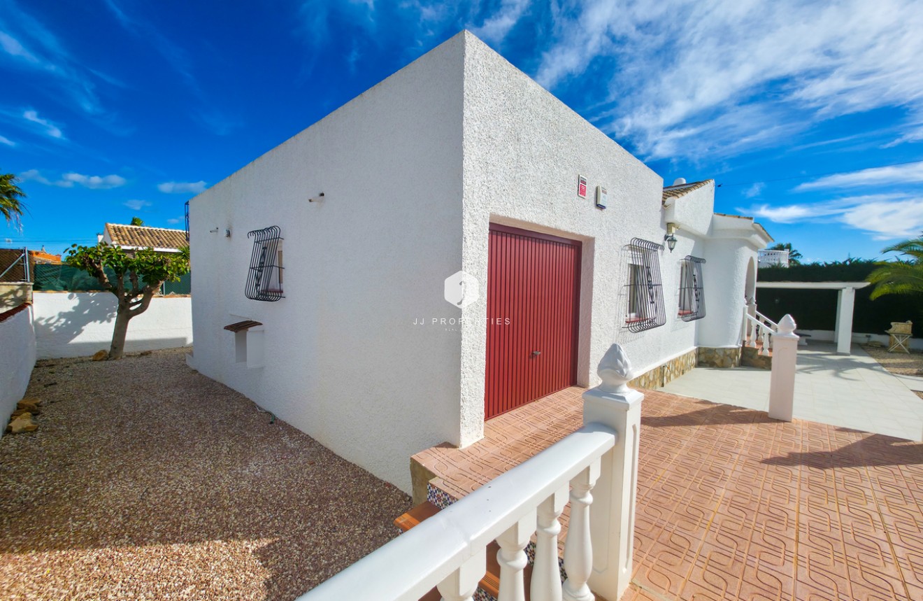 Z drugiej ręki - Villa -
Torrevieja - Costa Blanca