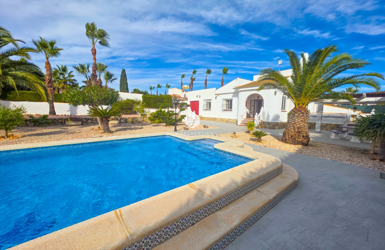 Z drugiej ręki - Villa -
Torrevieja - Costa Blanca