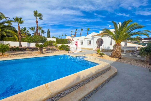 Z drugiej ręki - Villa -
Torrevieja - Costa Blanca
