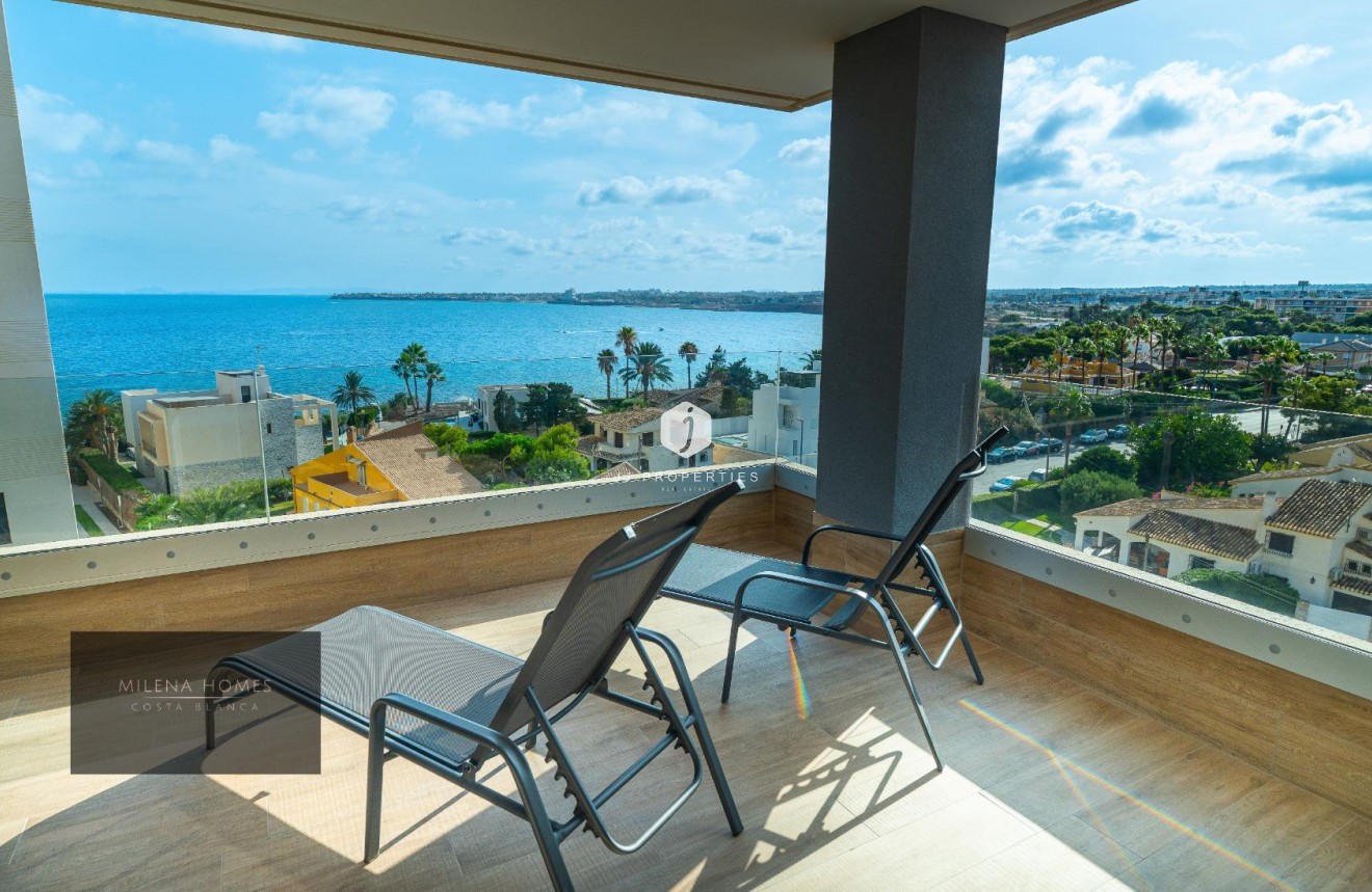 Tweedehands - Appartement / flat -
Torrevieja - Punta prima