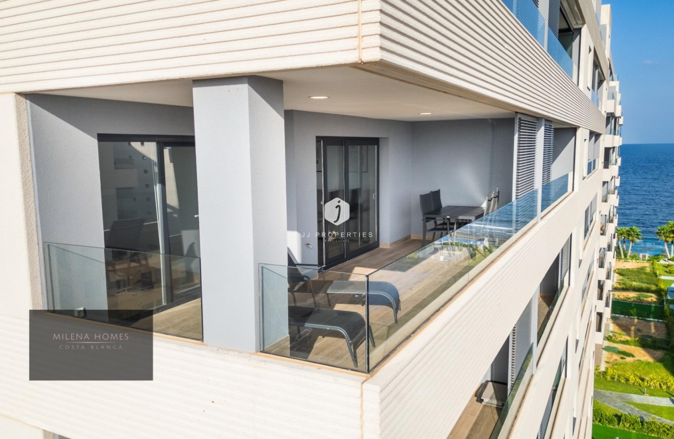 Tweedehands - Appartement / flat -
Torrevieja - Punta prima