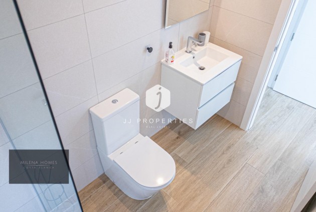 Tweedehands - Appartement / flat -
Torrevieja - Punta prima