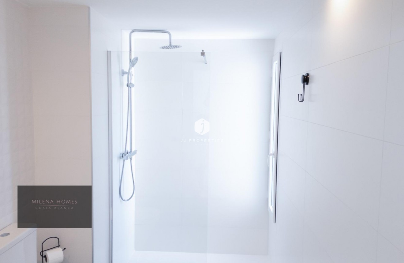 Tweedehands - Appartement / flat -
Torrevieja - Punta prima