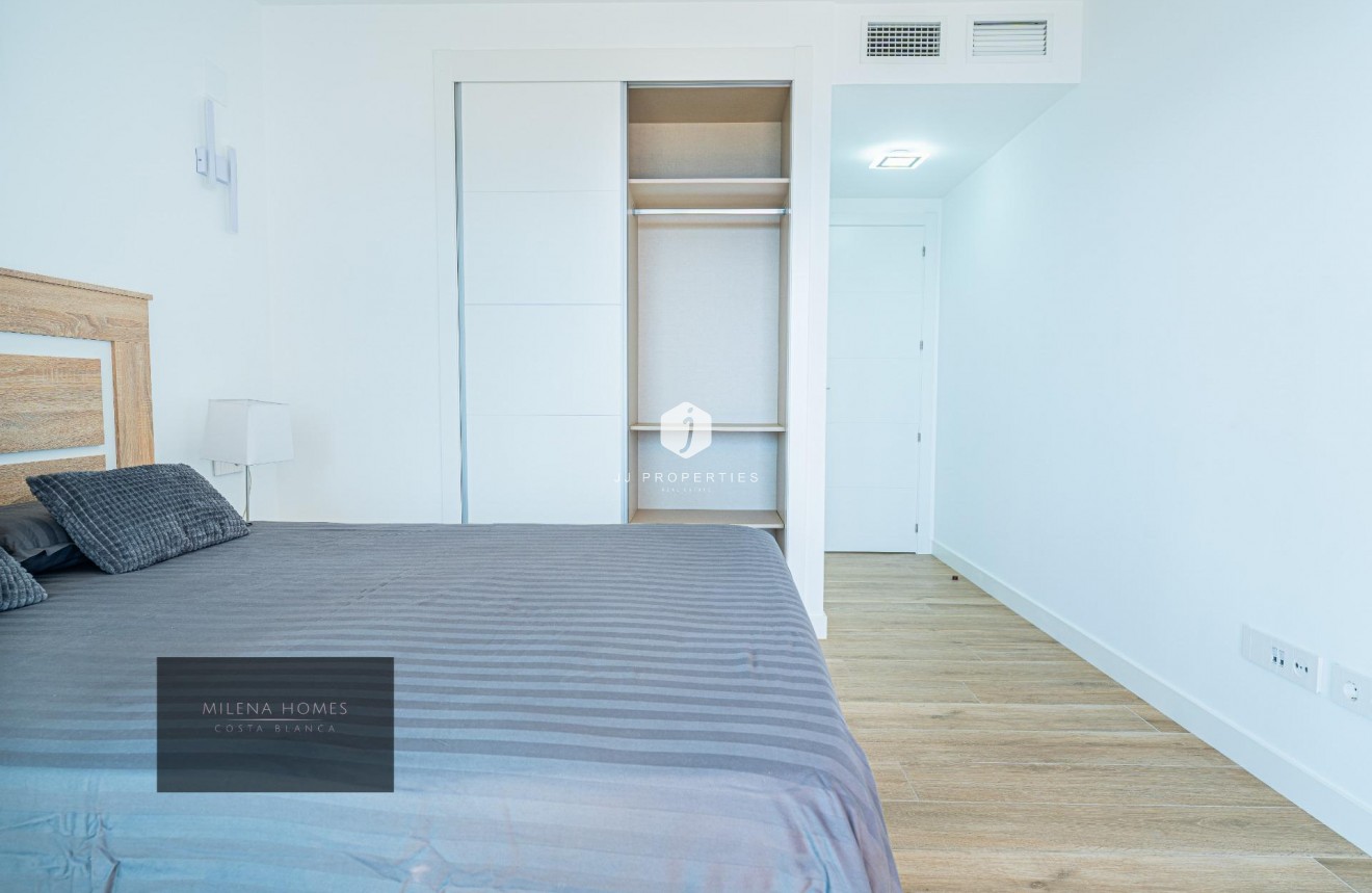 Tweedehands - Appartement / flat -
Torrevieja - Punta prima