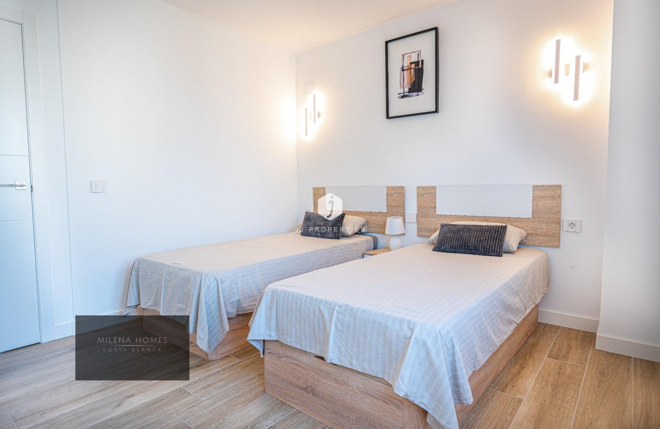 Tweedehands - Appartement / flat -
Torrevieja - Punta prima