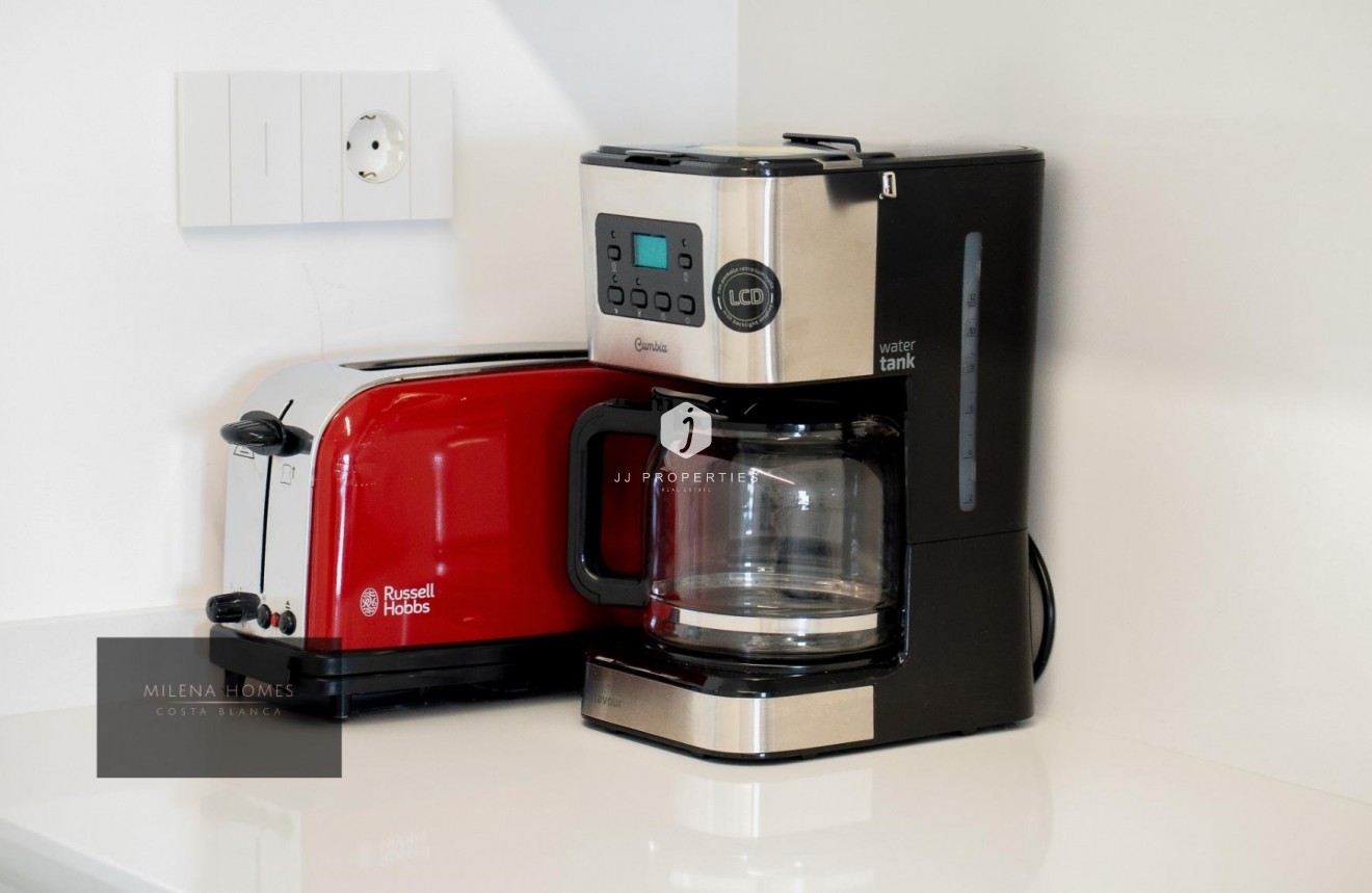 Tweedehands - Appartement / flat -
Torrevieja - Punta prima