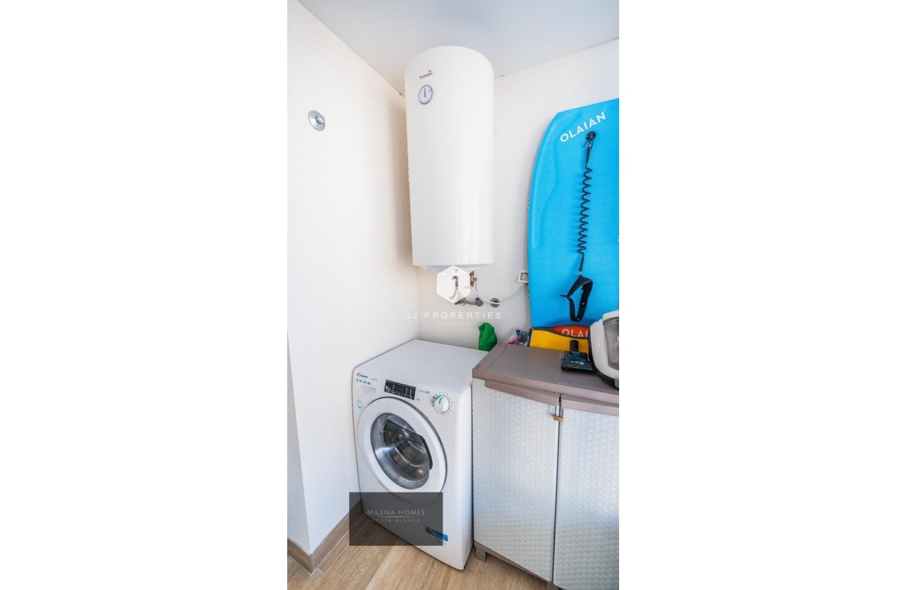 Tweedehands - Appartement / flat -
Torrevieja - Punta prima