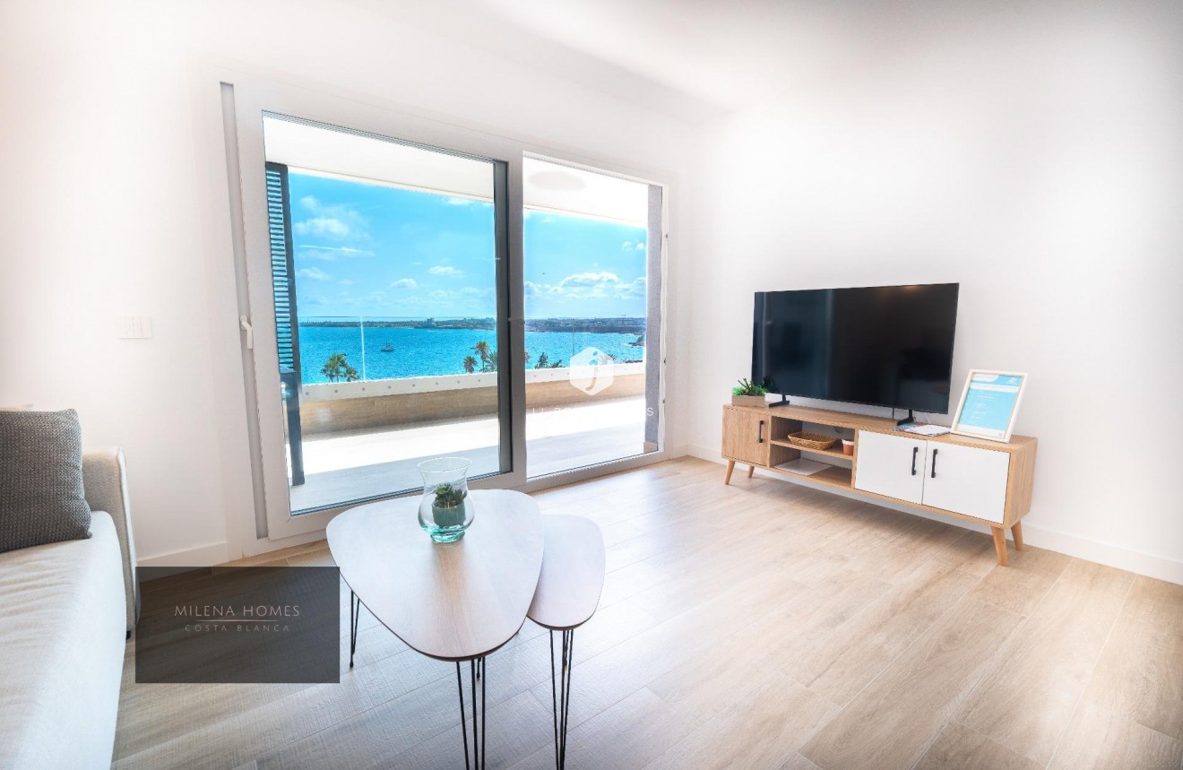 Tweedehands - Appartement / flat -
Torrevieja - Punta prima