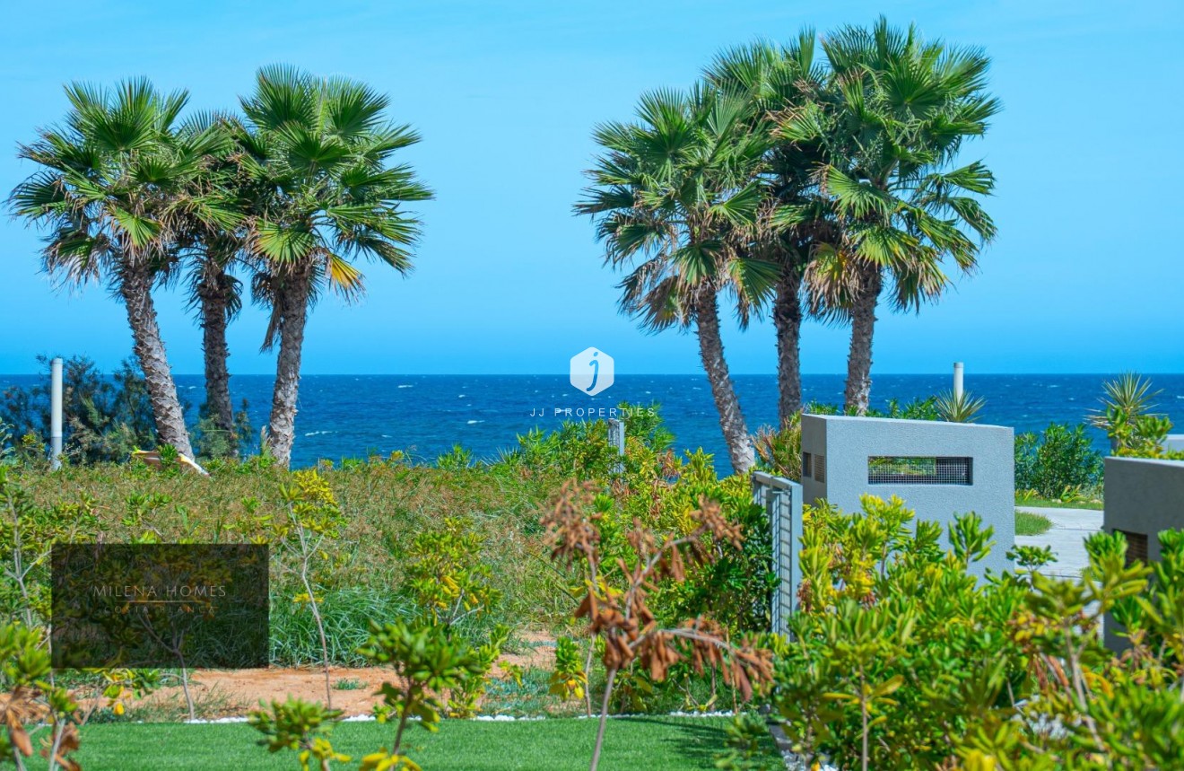 Tweedehands - Appartement / flat -
Torrevieja - Punta prima