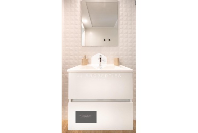 Tweedehands - Appartement / flat -
Torrevieja - Punta prima