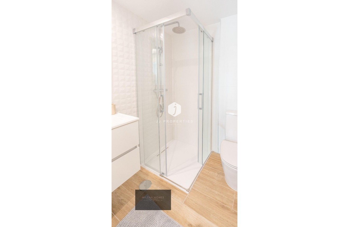 Tweedehands - Appartement / flat -
Torrevieja - Punta prima