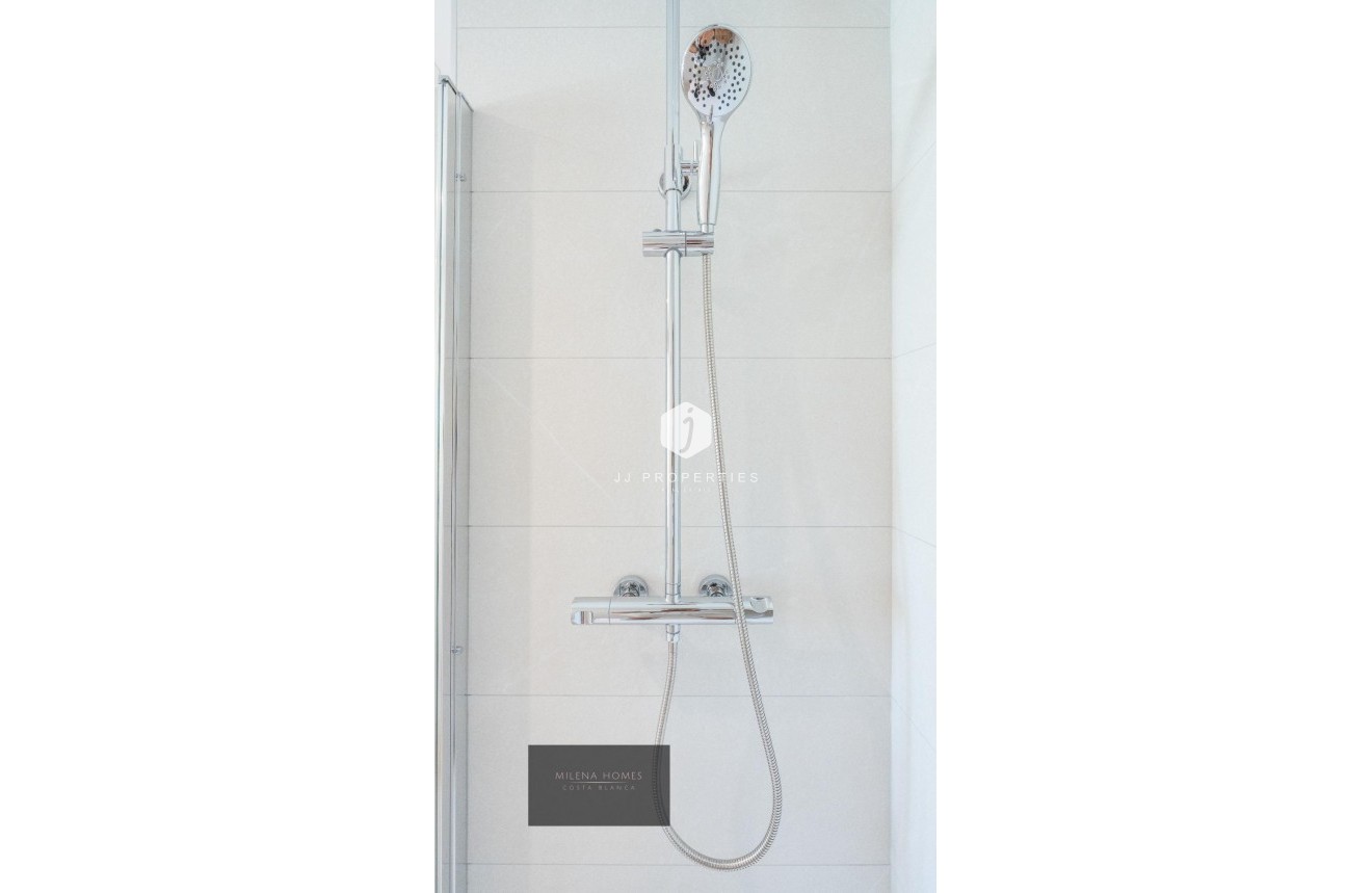 Tweedehands - Appartement / flat -
Torrevieja - Punta prima