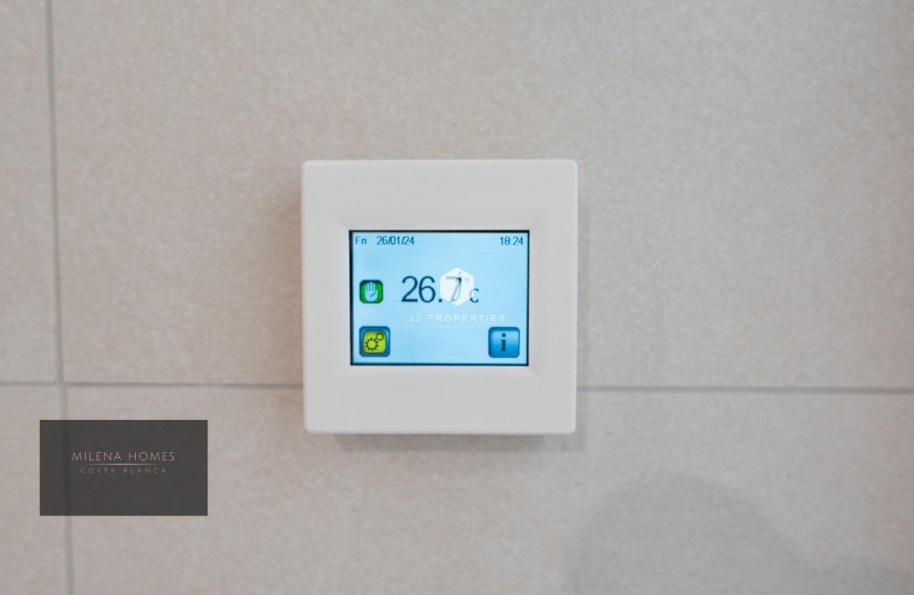 Tweedehands - Appartement / flat -
Torrevieja - Punta prima