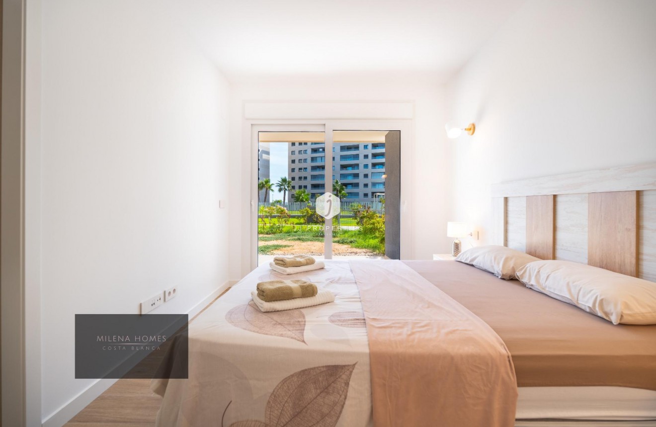 Tweedehands - Appartement / flat -
Torrevieja - Punta prima