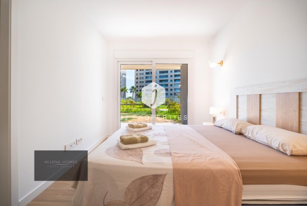 Tweedehands - Appartement / flat -
Torrevieja - Punta prima