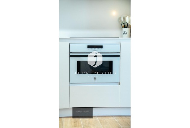 Tweedehands - Appartement / flat -
Torrevieja - Punta prima