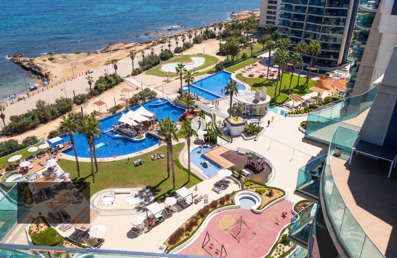 Tweedehands - Penthouse -
Torrevieja - Punta prima