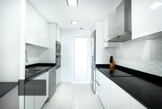 Tweedehands - Penthouse -
Torrevieja - Punta prima