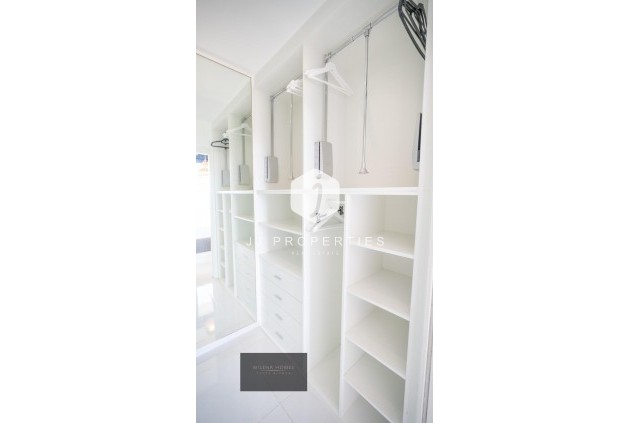 Tweedehands - Penthouse -
Torrevieja - Punta prima