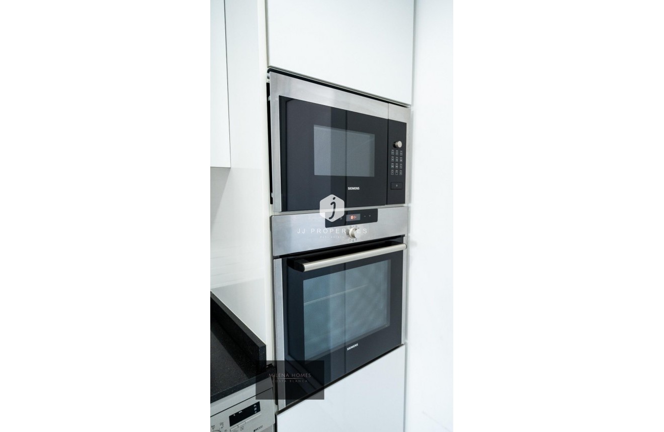 Tweedehands - Penthouse -
Torrevieja - Punta prima