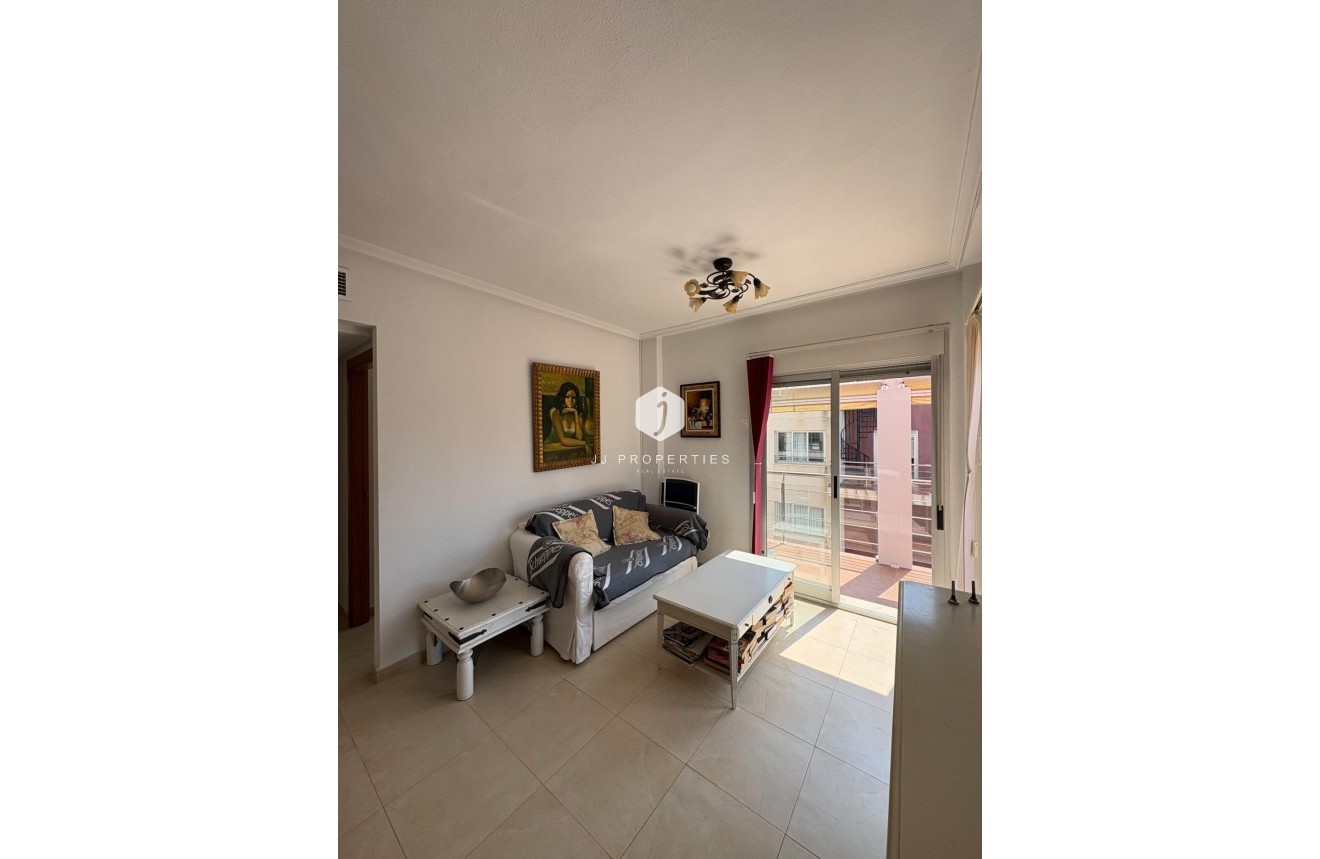 Tweedehands - Penthouse -
Torrevieja - Punta prima