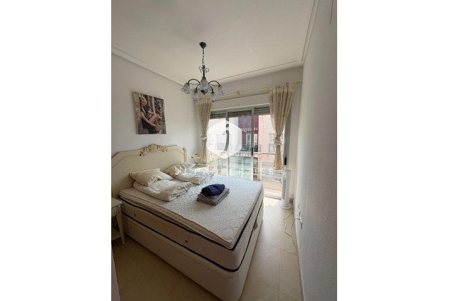 Tweedehands - Penthouse -
Torrevieja - Punta prima