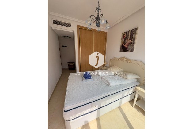 Tweedehands - Penthouse -
Torrevieja - Punta prima