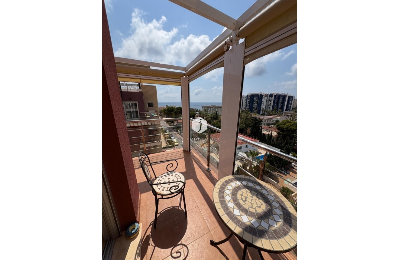 Tweedehands - Penthouse -
Torrevieja - Punta prima
