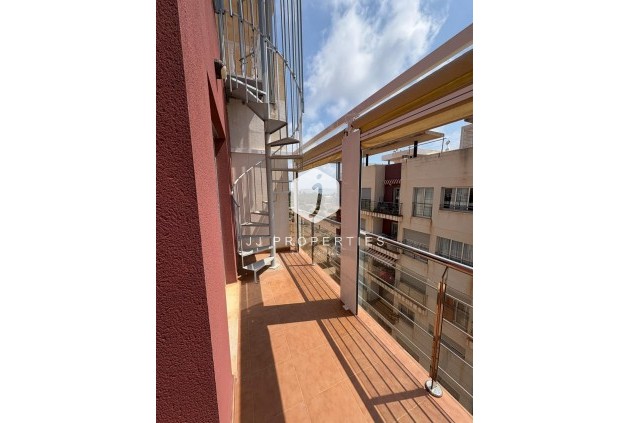Tweedehands - Penthouse -
Torrevieja - Punta prima