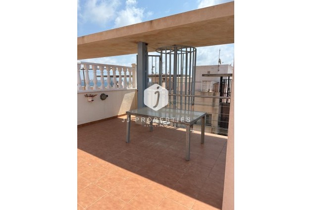 Tweedehands - Penthouse -
Torrevieja - Punta prima