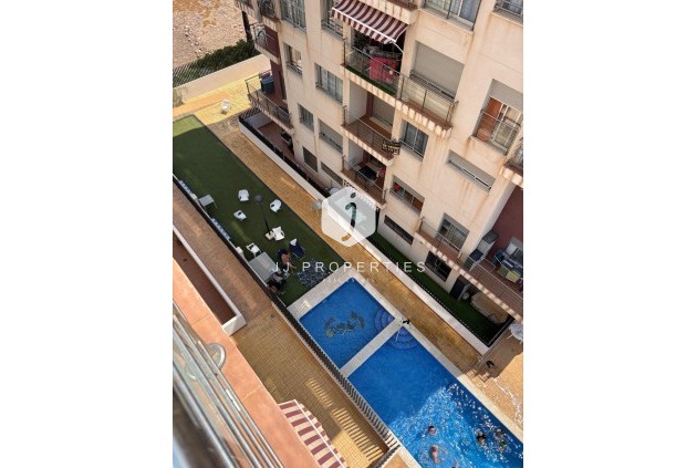 Tweedehands - Penthouse -
Torrevieja - Punta prima