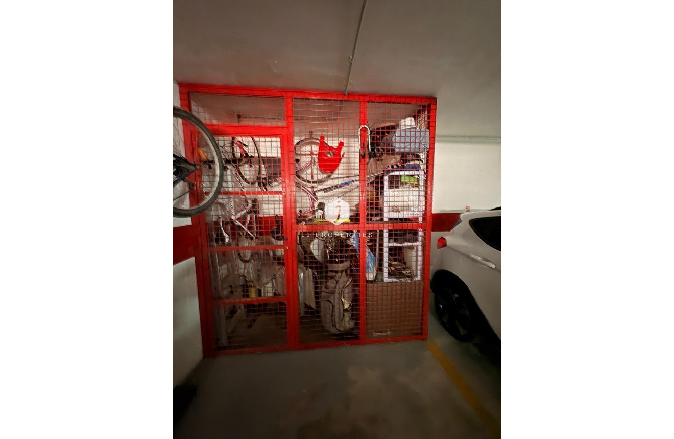 Tweedehands - Penthouse -
Torrevieja - Punta prima