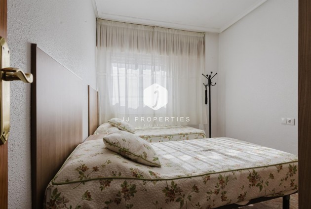 D'occasion - Appartement -
Torrevieja - Costa Blanca