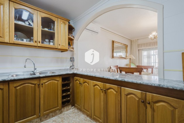 D'occasion - Appartement -
Torrevieja - Costa Blanca