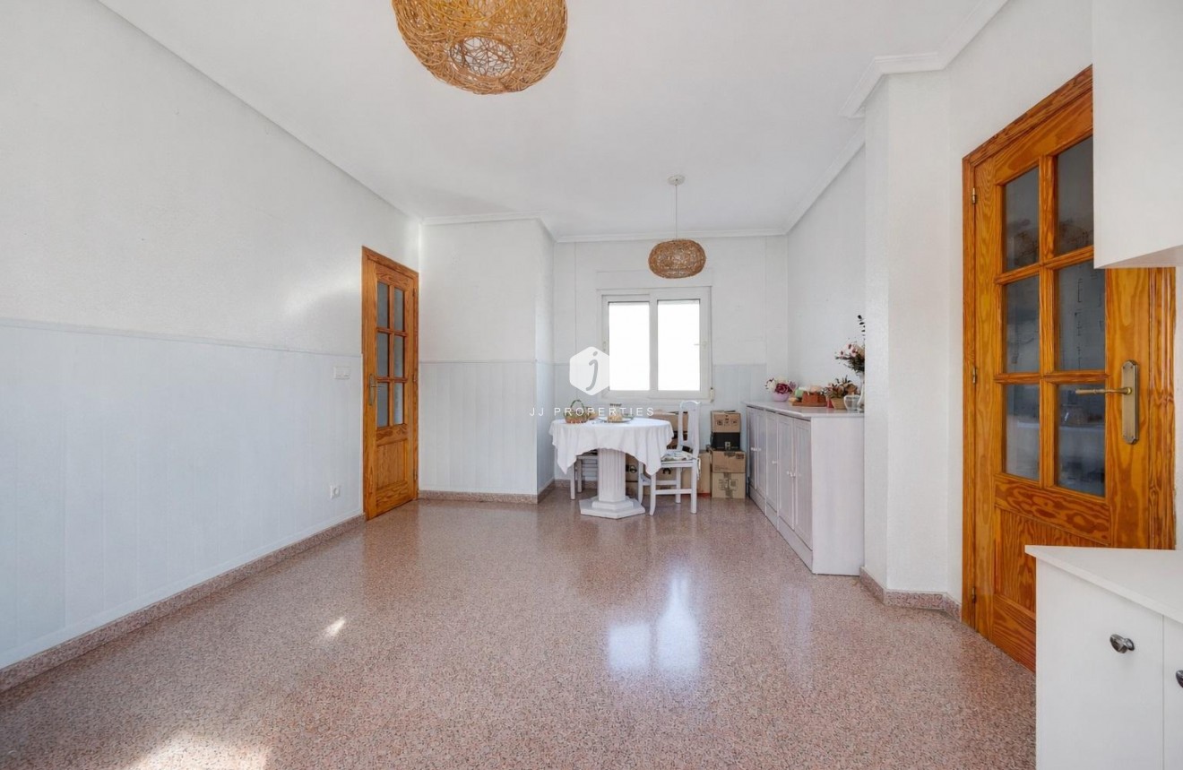 Tweedehands - Appartement / flat -
Torrevieja - Costa Blanca