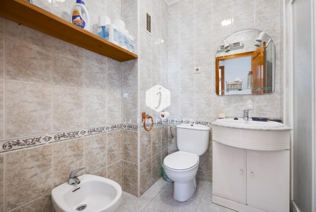 Tweedehands - Appartement / flat -
Torrevieja - Costa Blanca