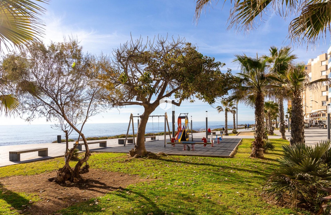 Tweedehands - Appartement / flat -
Torrevieja - Costa Blanca