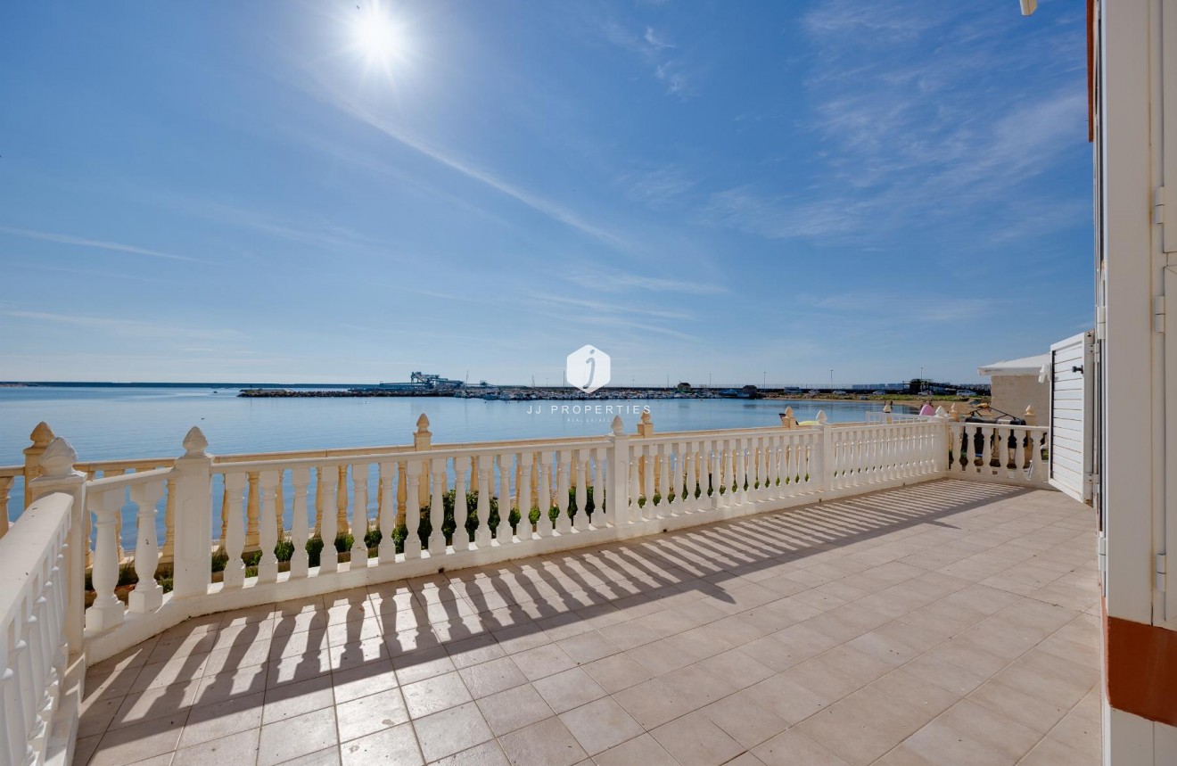 Tweedehands - Appartement / flat -
Torrevieja - Costa Blanca