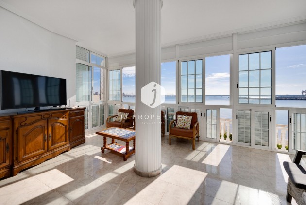 Tweedehands - Appartement / flat -
Torrevieja - Costa Blanca