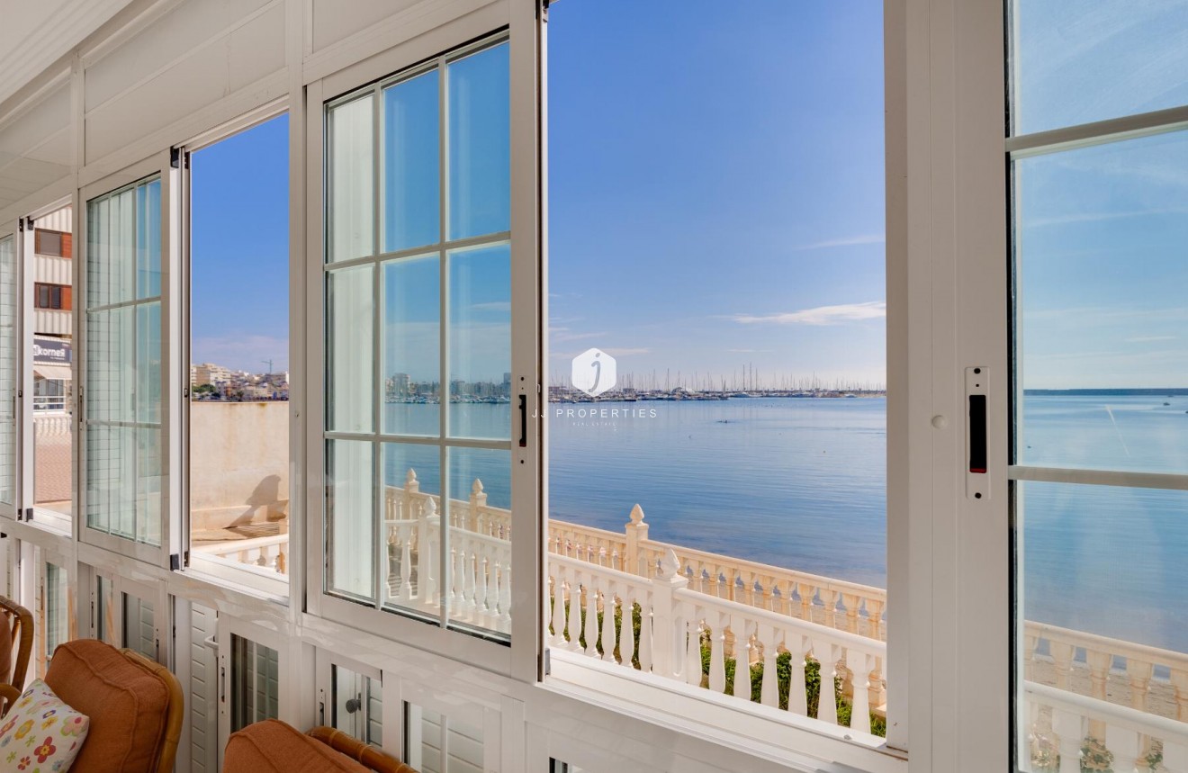 Tweedehands - Appartement / flat -
Torrevieja - Costa Blanca