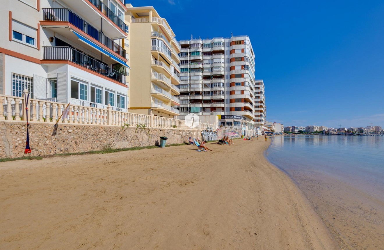 Tweedehands - Appartement / flat -
Torrevieja - Costa Blanca