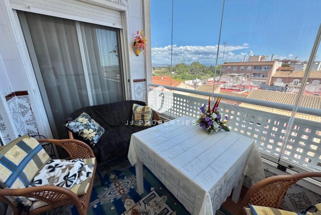 Tweedehands - Appartement / flat -
Almoradí - Inland